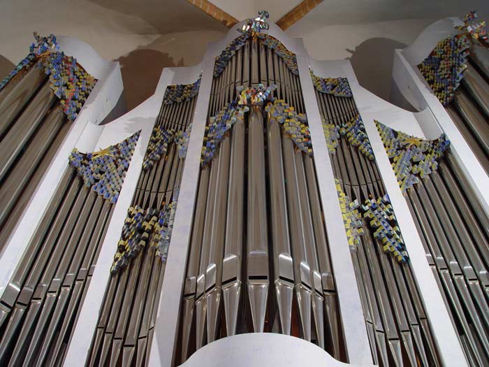 Gerhard Göschel Kunst und Bauen Orgel Schleierbretter